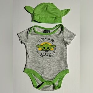 Star Wars Baby Yoda Gray and Green Onesie Size 6-9 Months with Yoda Beanie hat.